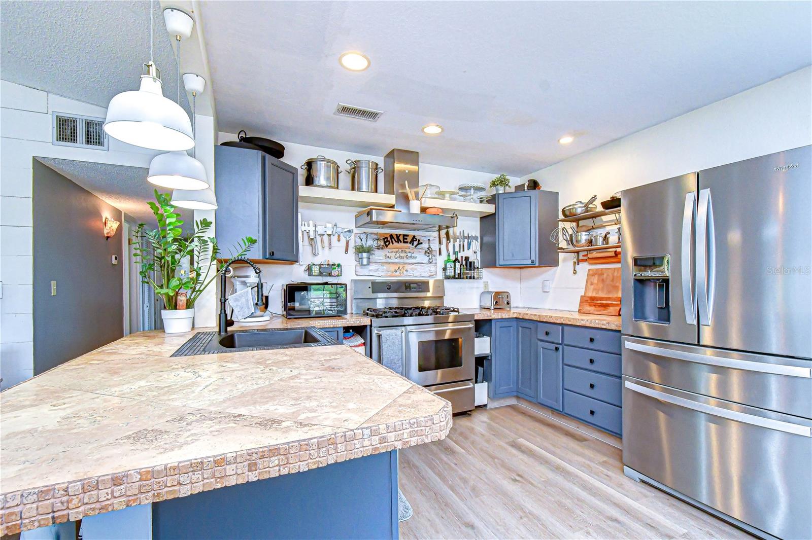 Image 8 of 32 For 1216 Brandon Lakes Avenue