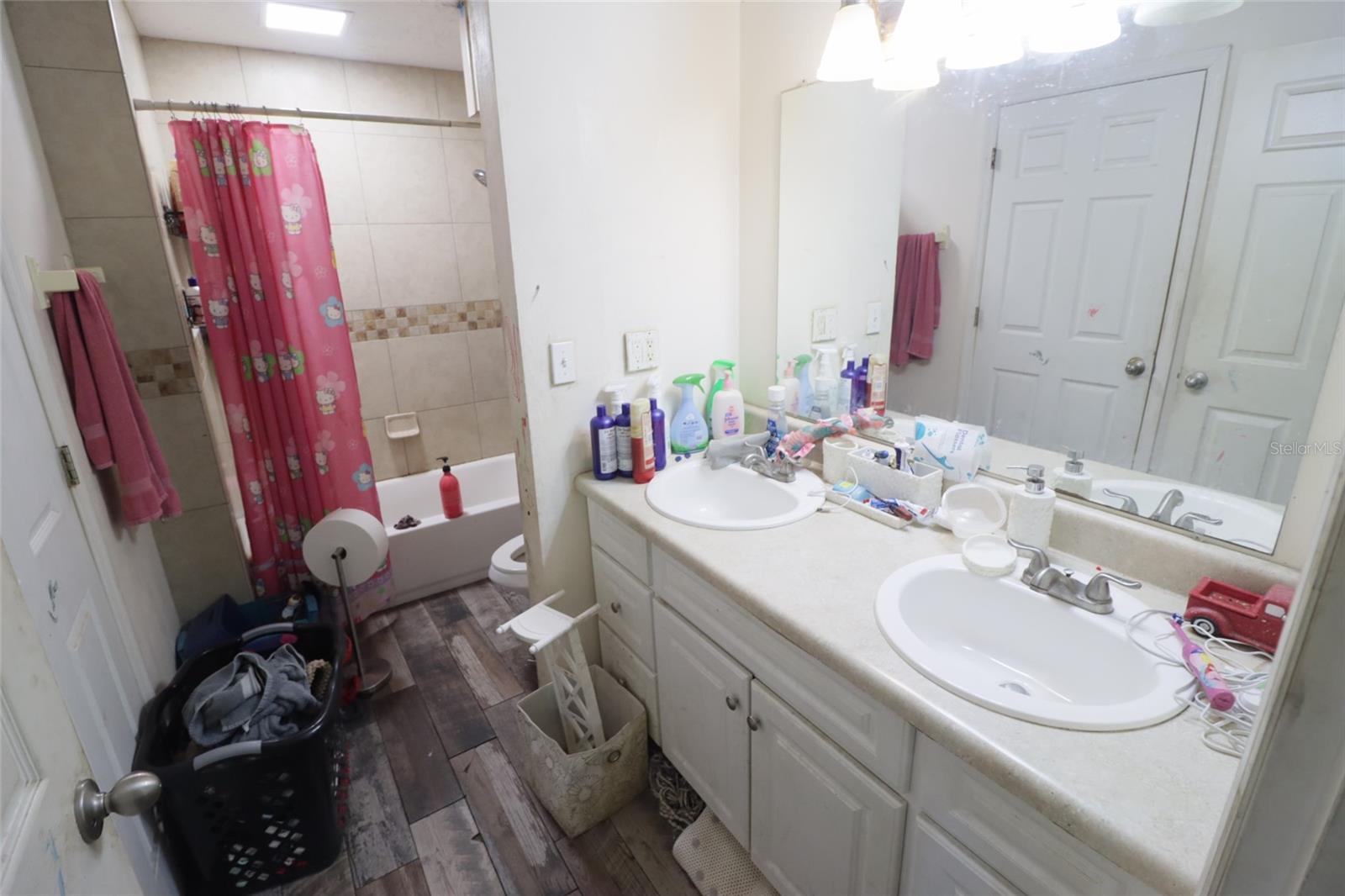 Image 10 of 29 For 525 Lafayette Street