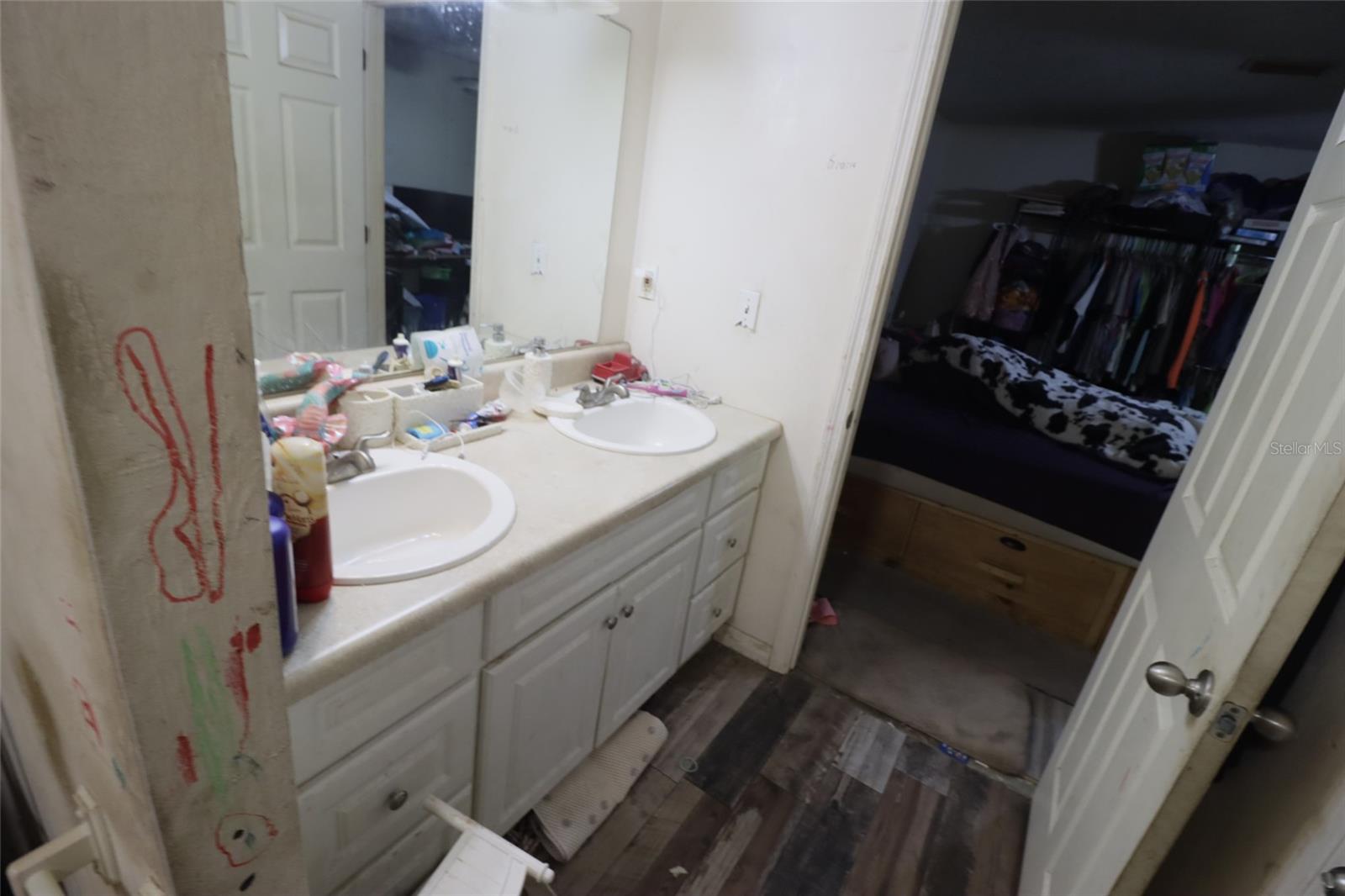 Image 11 of 29 For 525 Lafayette Street