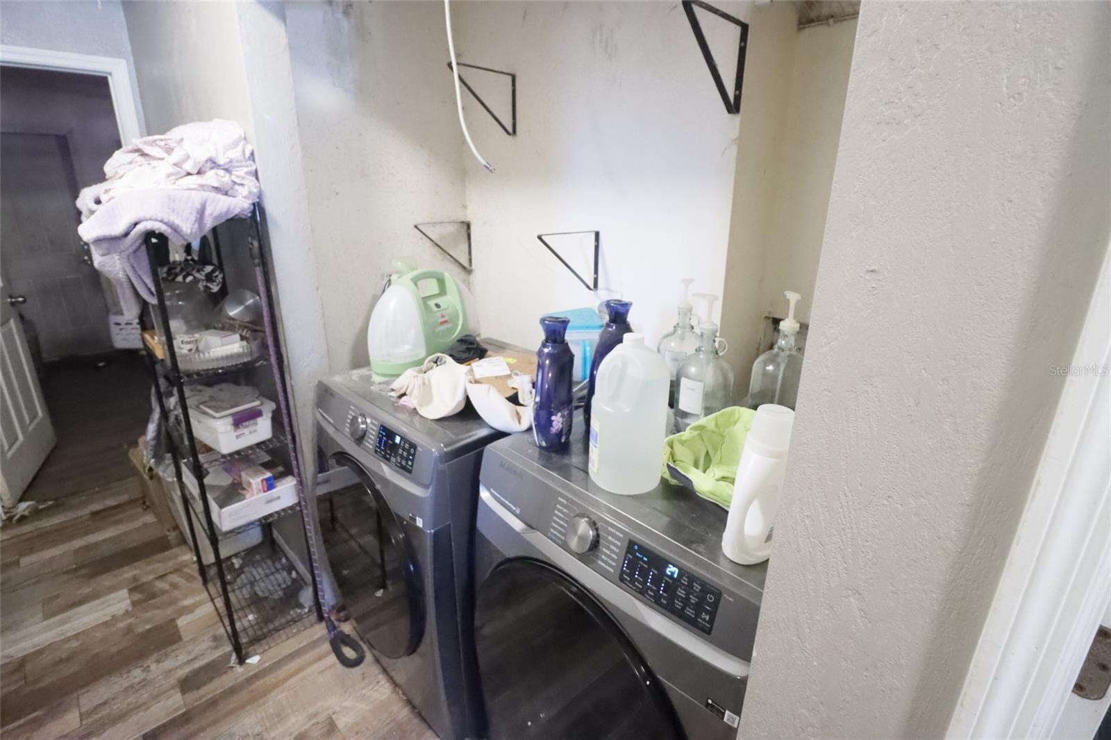 Image 7 of 29 For 525 Lafayette Street