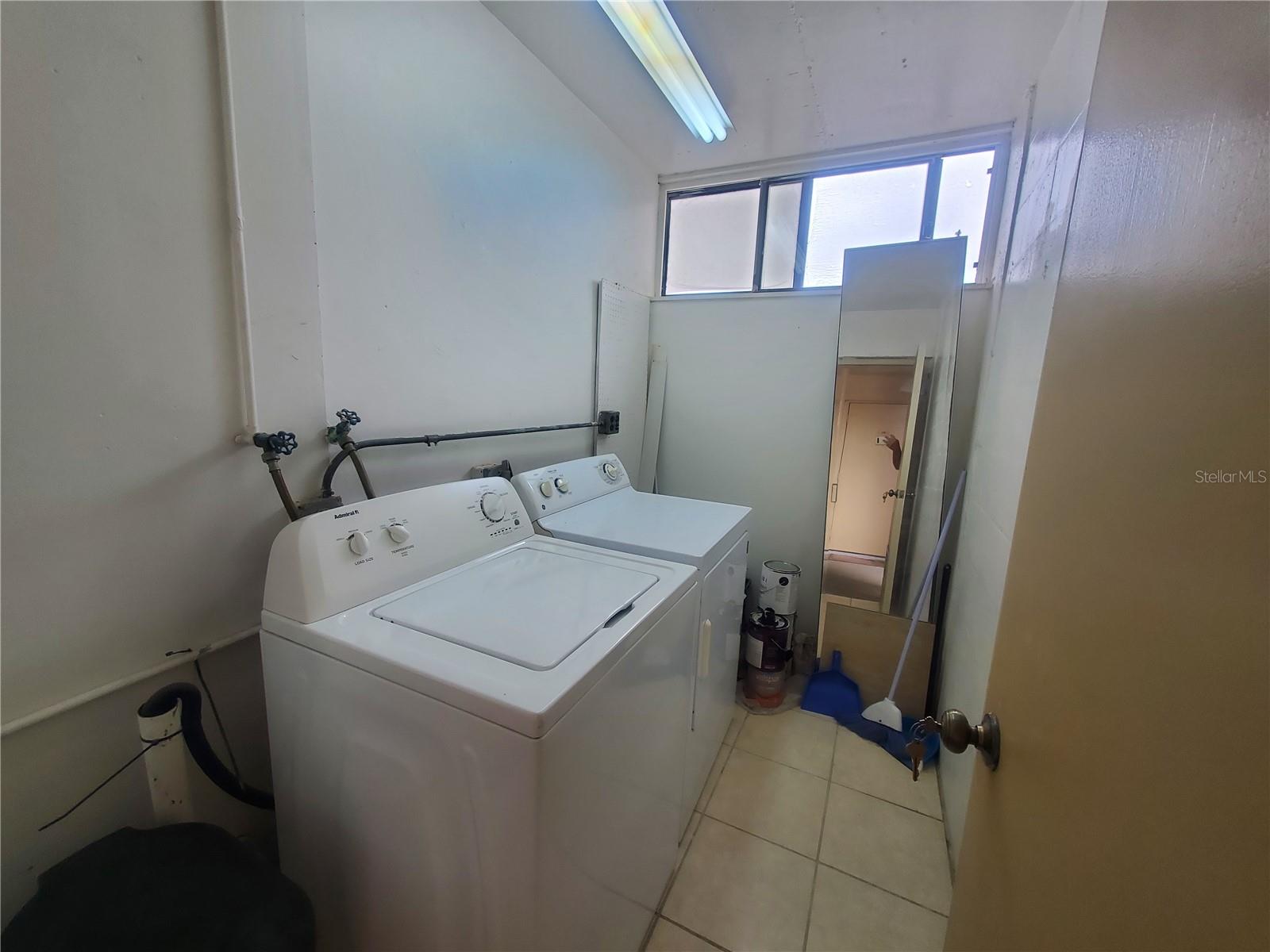 Image 23 of 33 For 2617 Cove Cay Drive 301