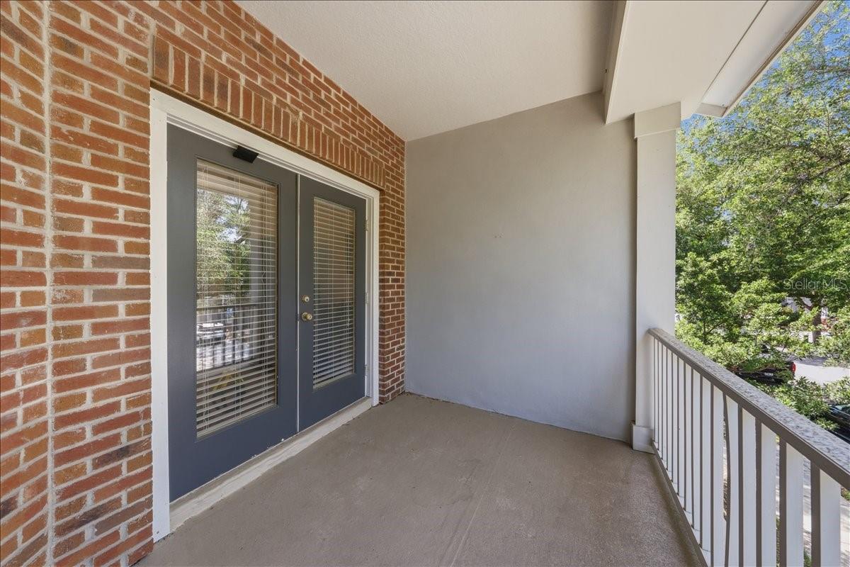 Image 15 of 34 For 9606 Royce Drive