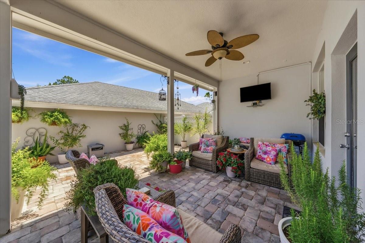 Image 2 of 34 For 9606 Royce Drive
