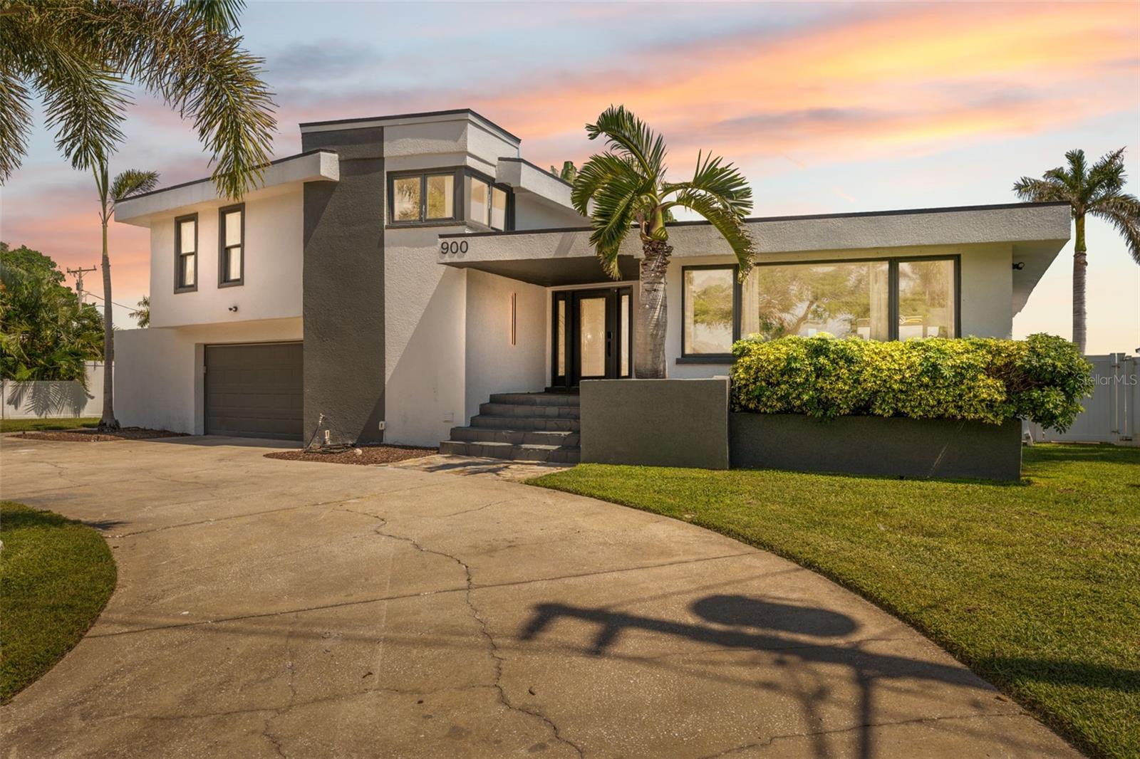 Details for 900 79th Street S, ST PETERSBURG, FL 33707