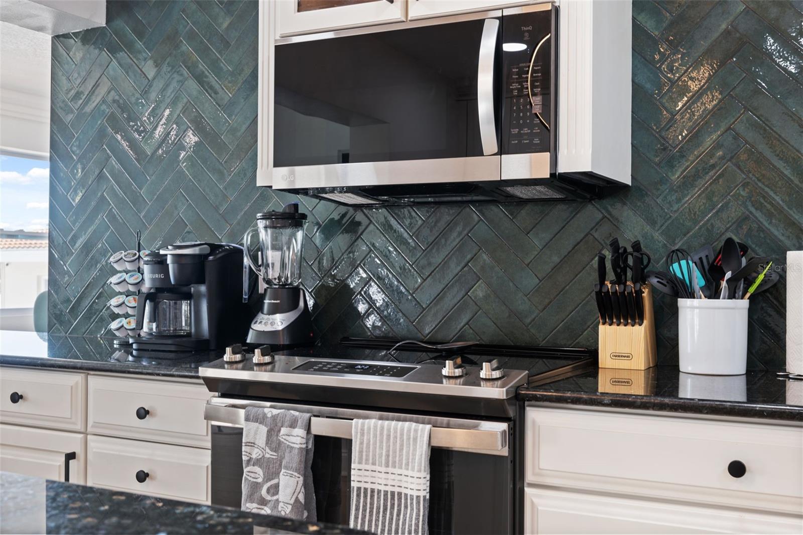 Image 12 of 81 For 900 79th Street S