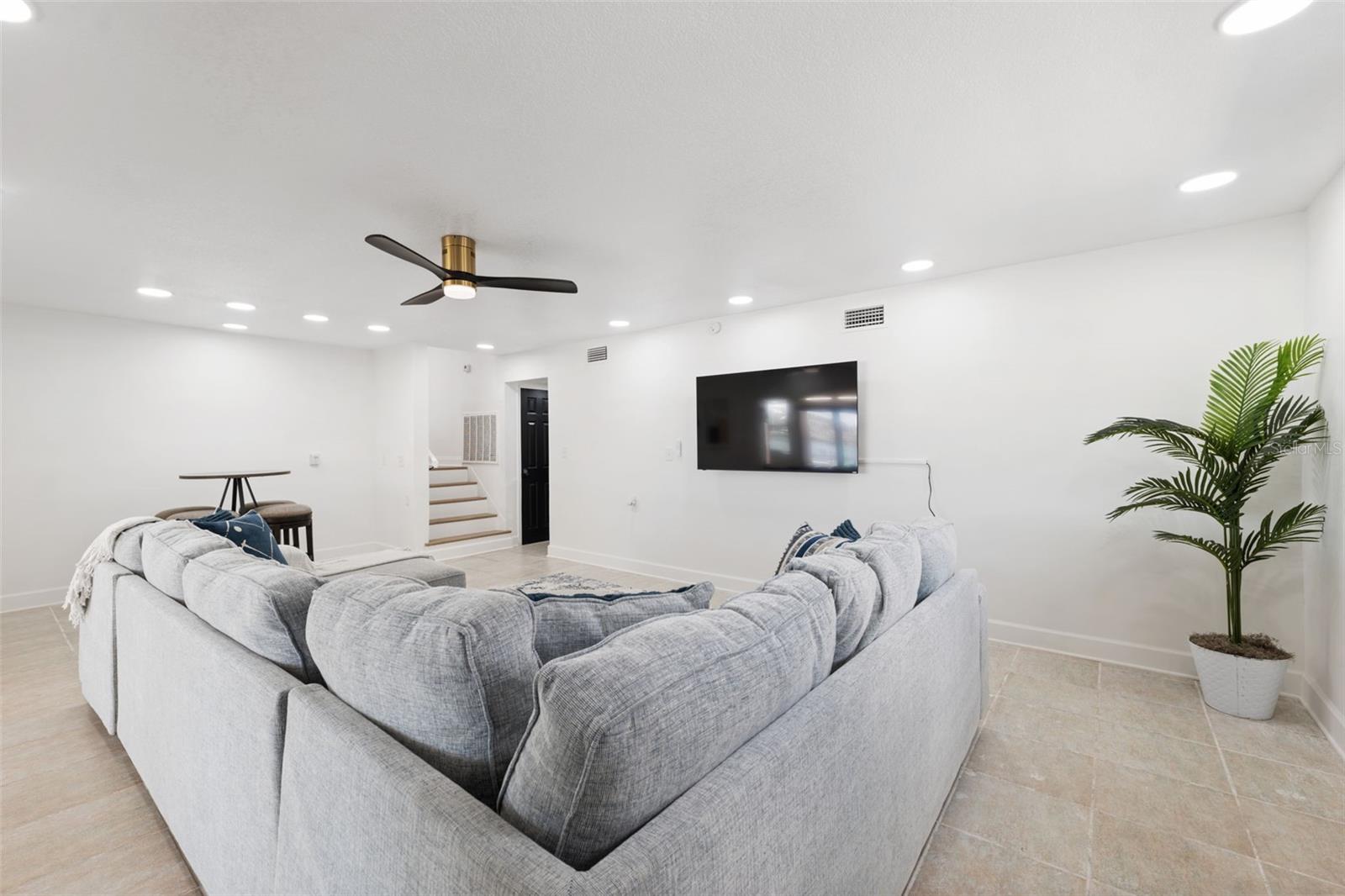 Image 27 of 81 For 900 79th Street S