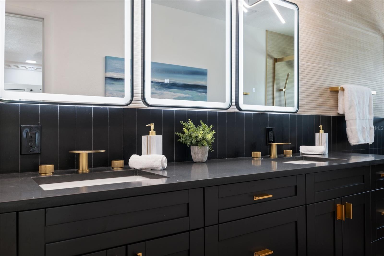 Image 43 of 81 For 900 79th Street S