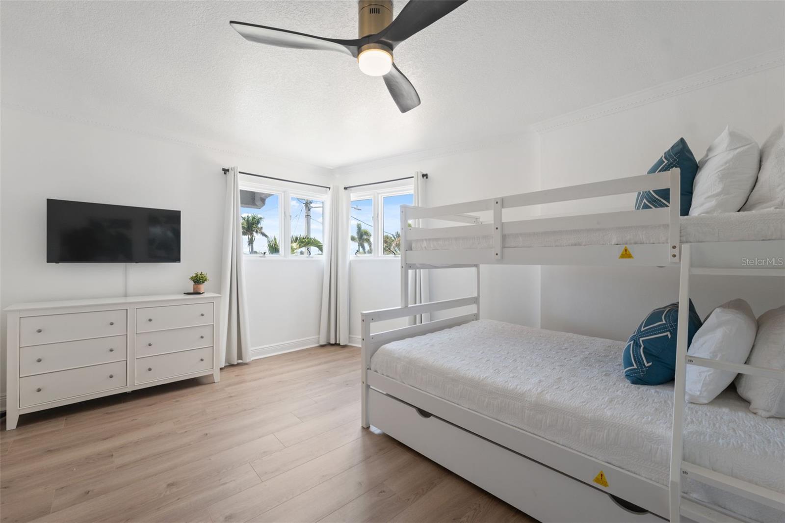 Image 45 of 81 For 900 79th Street S