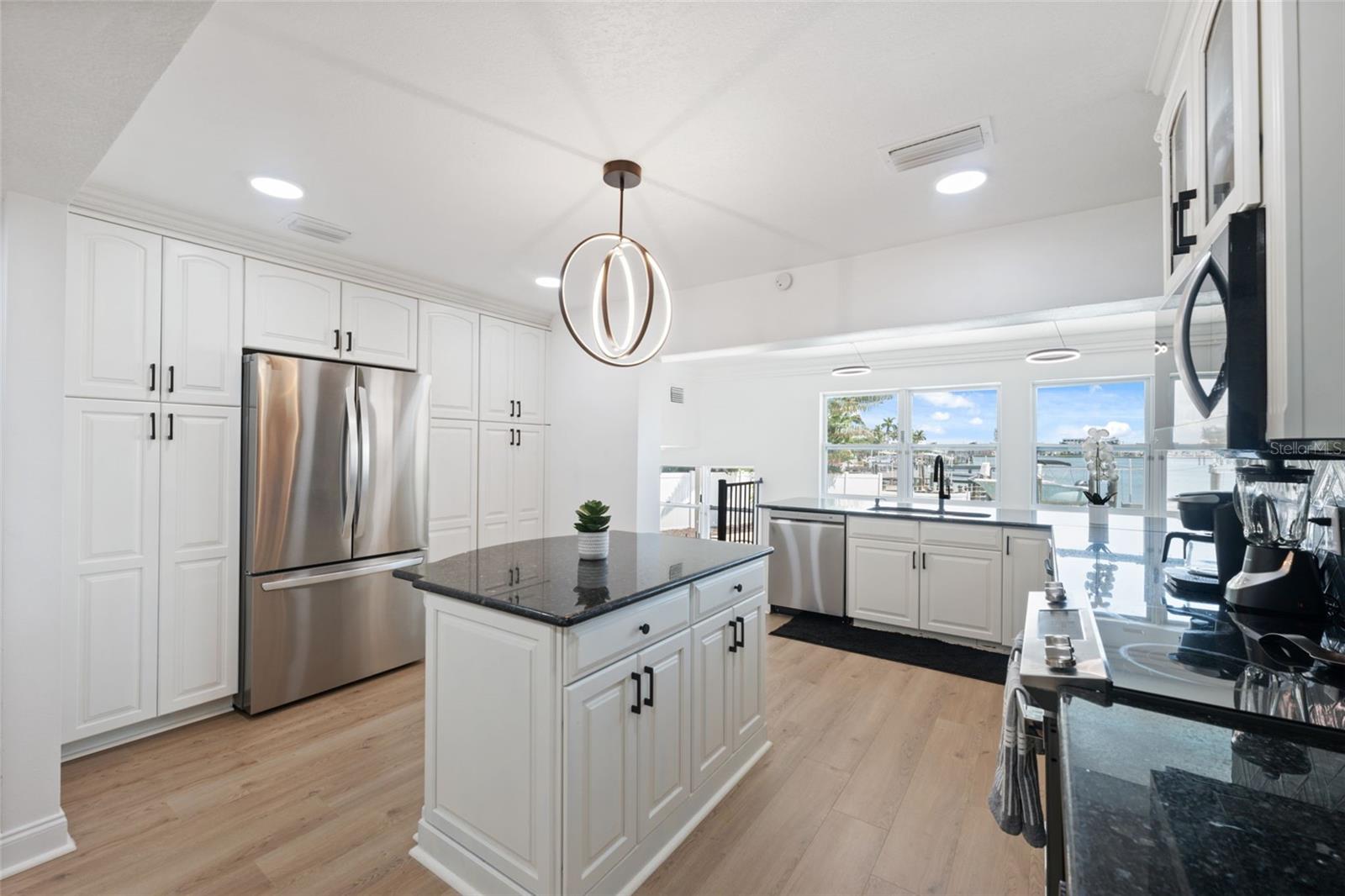 Image 7 of 81 For 900 79th Street S