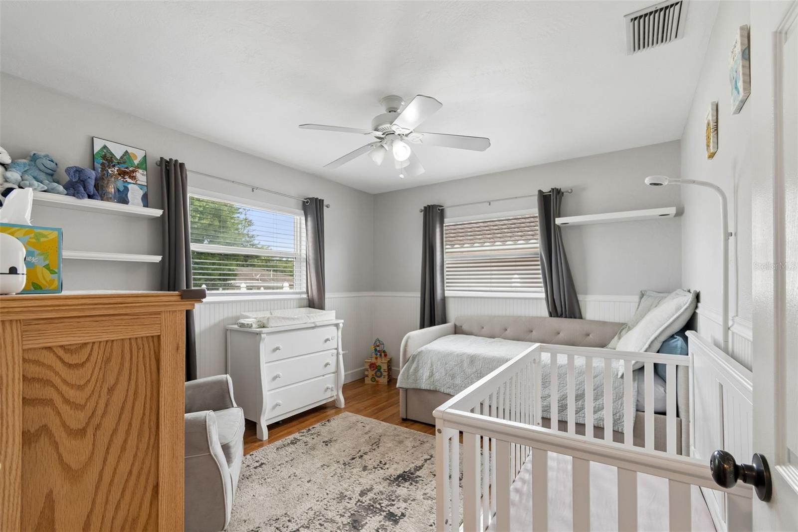 Listing photo id 28 for 3100 52nd Street N