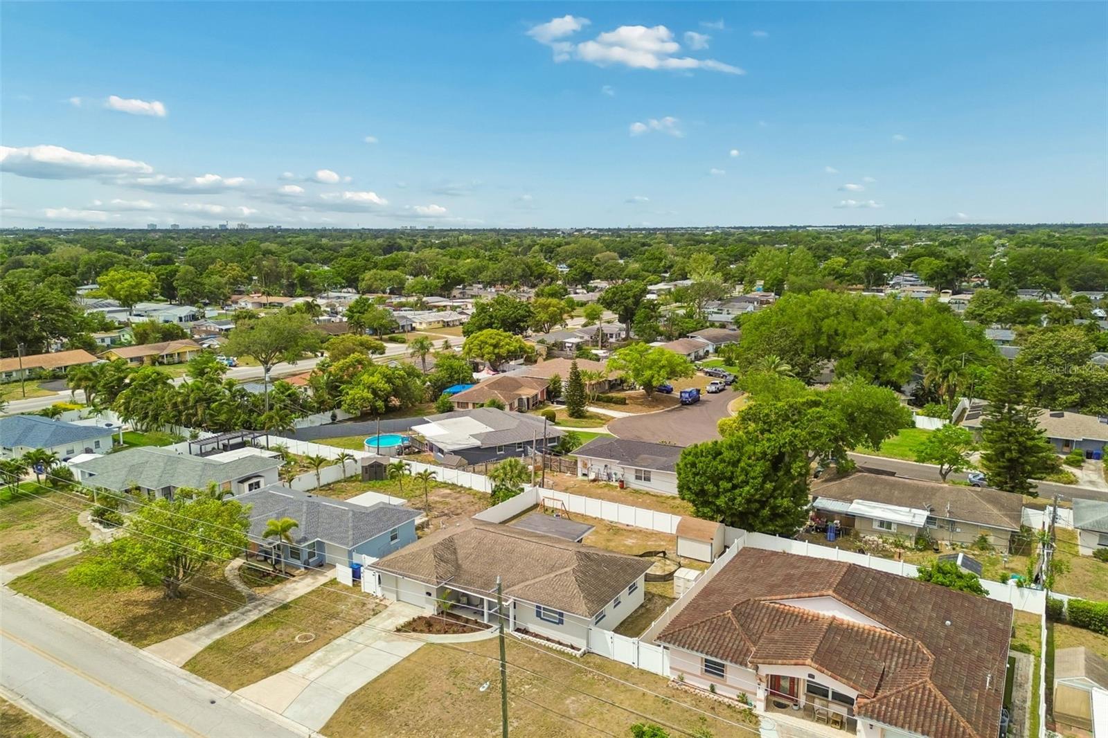 Listing photo id 43 for 3100 52nd Street N