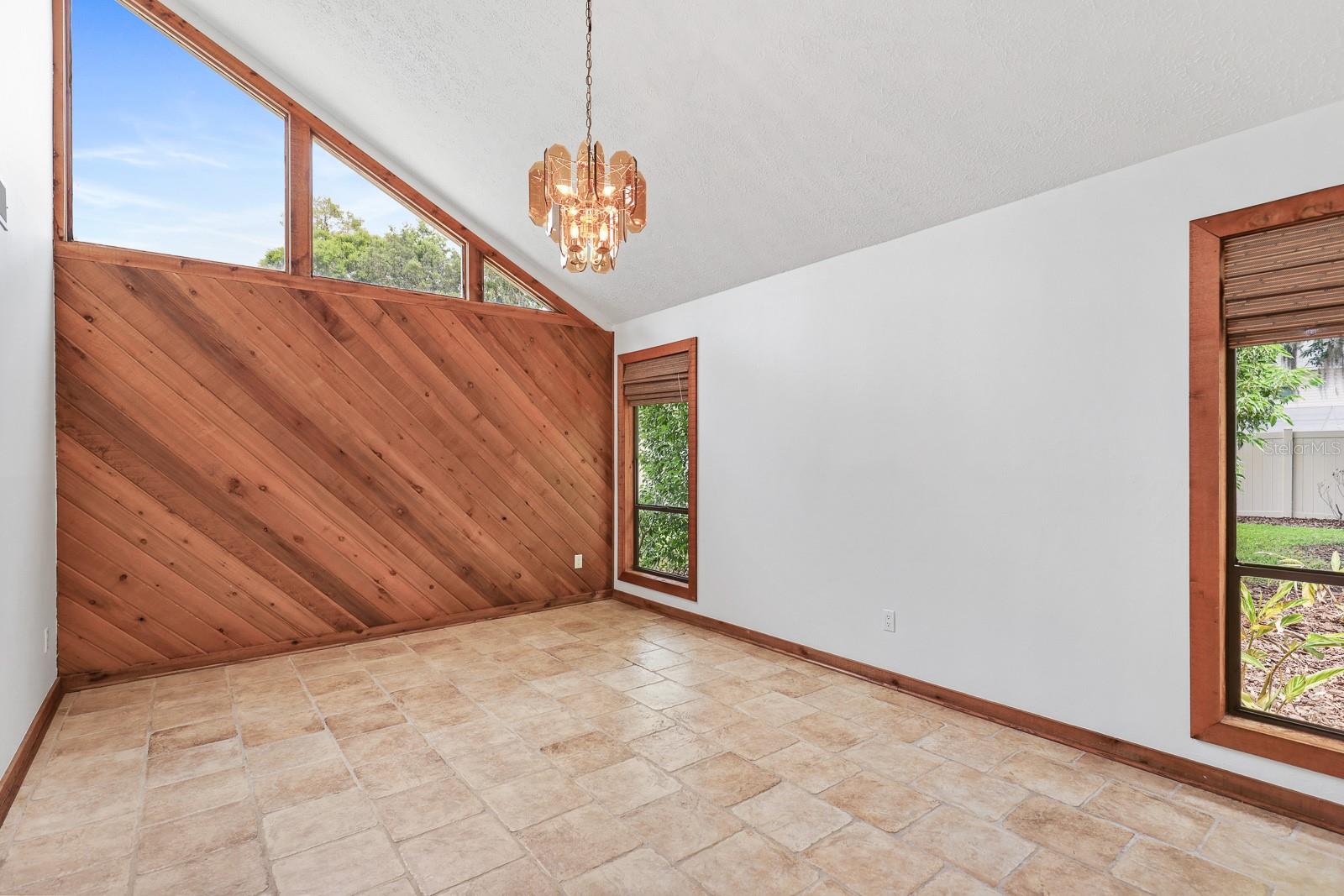 Image 20 of 60 For 2925 Chelsea Woods Drive