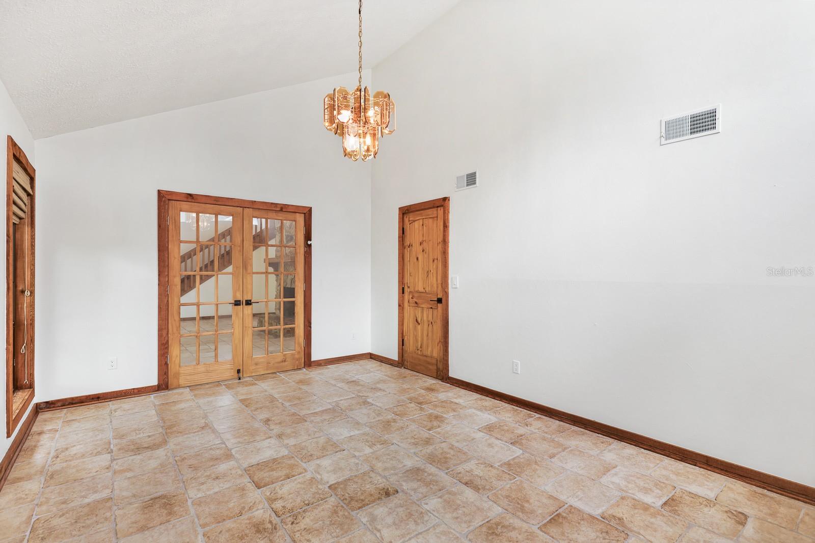 Image 21 of 60 For 2925 Chelsea Woods Drive