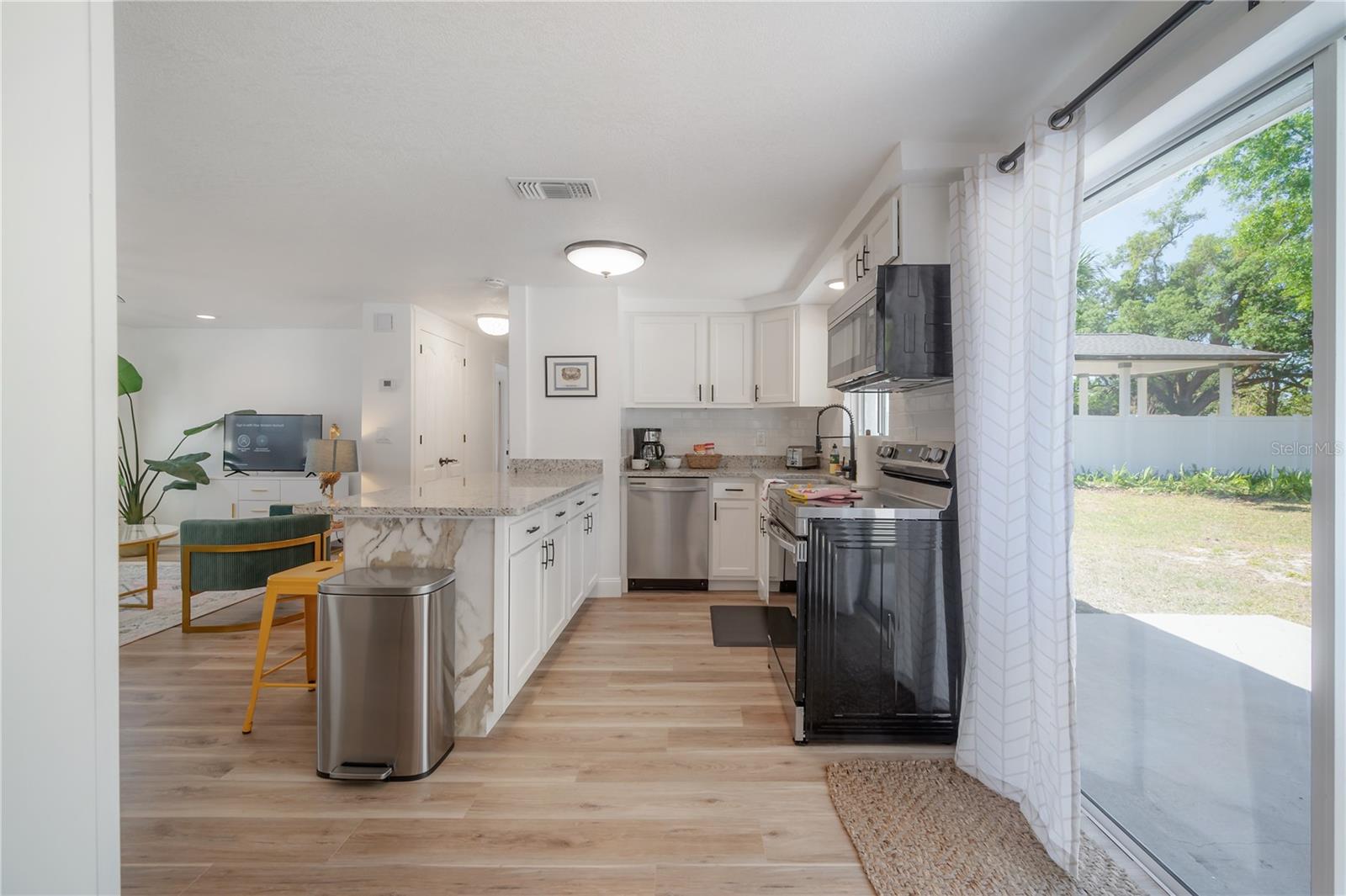 Image 10 of 37 For 6614 11th Street