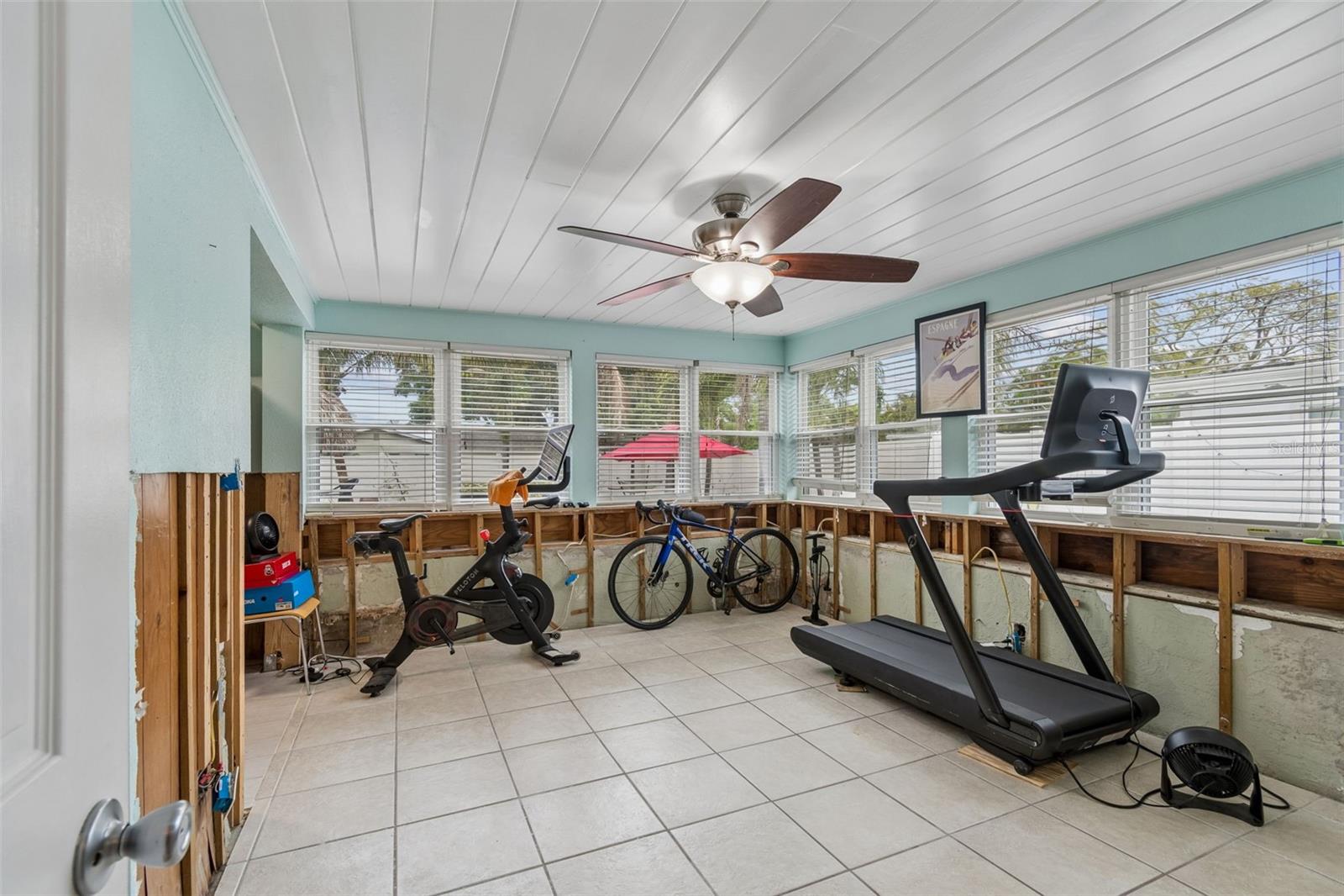 Image 10 of 44 For 117 41st Avenue Ne