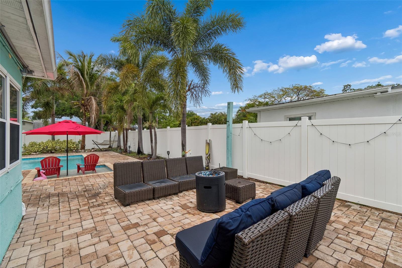 Image 13 of 44 For 117 41st Avenue Ne