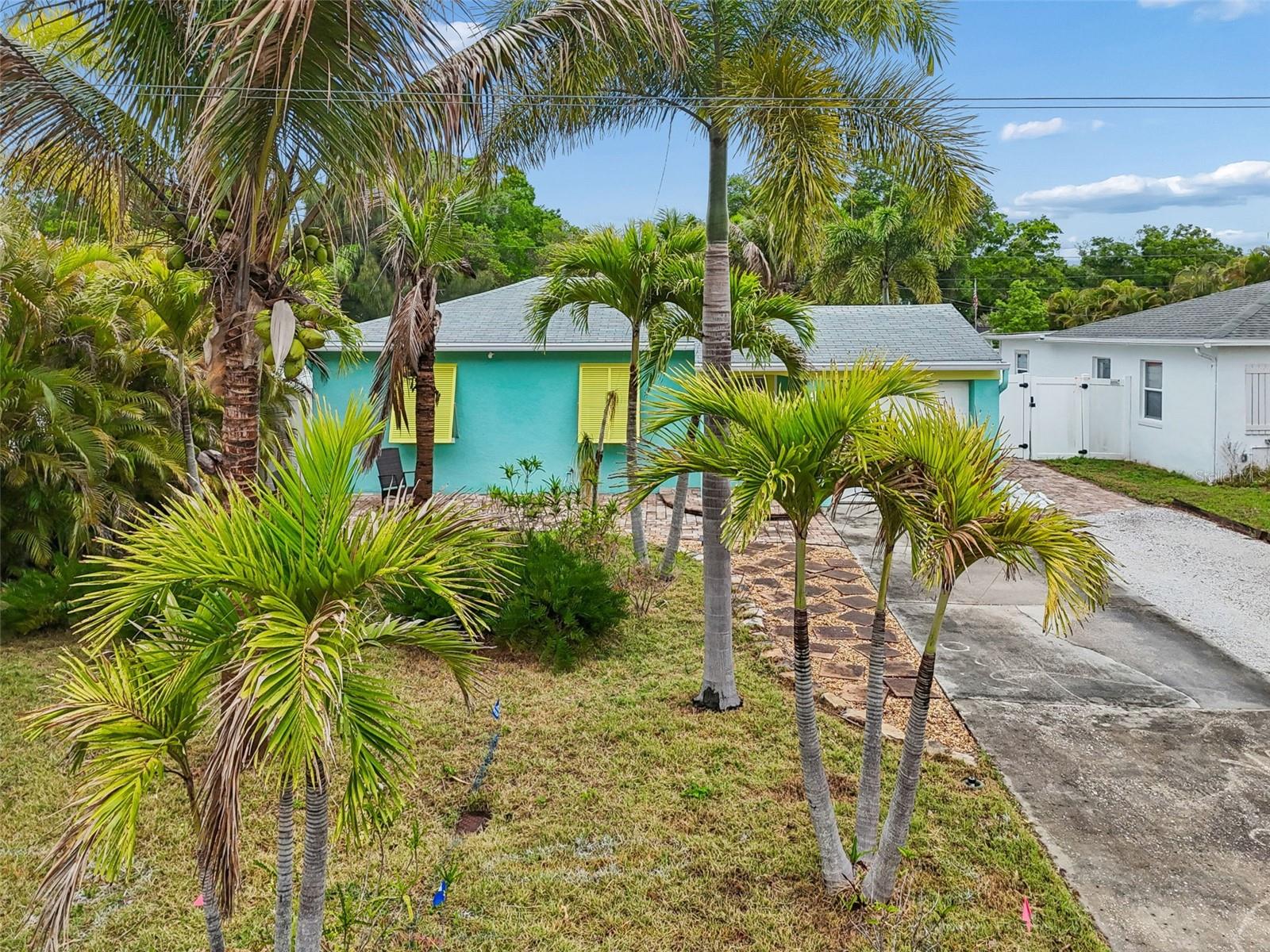 Image 26 of 44 For 117 41st Avenue Ne