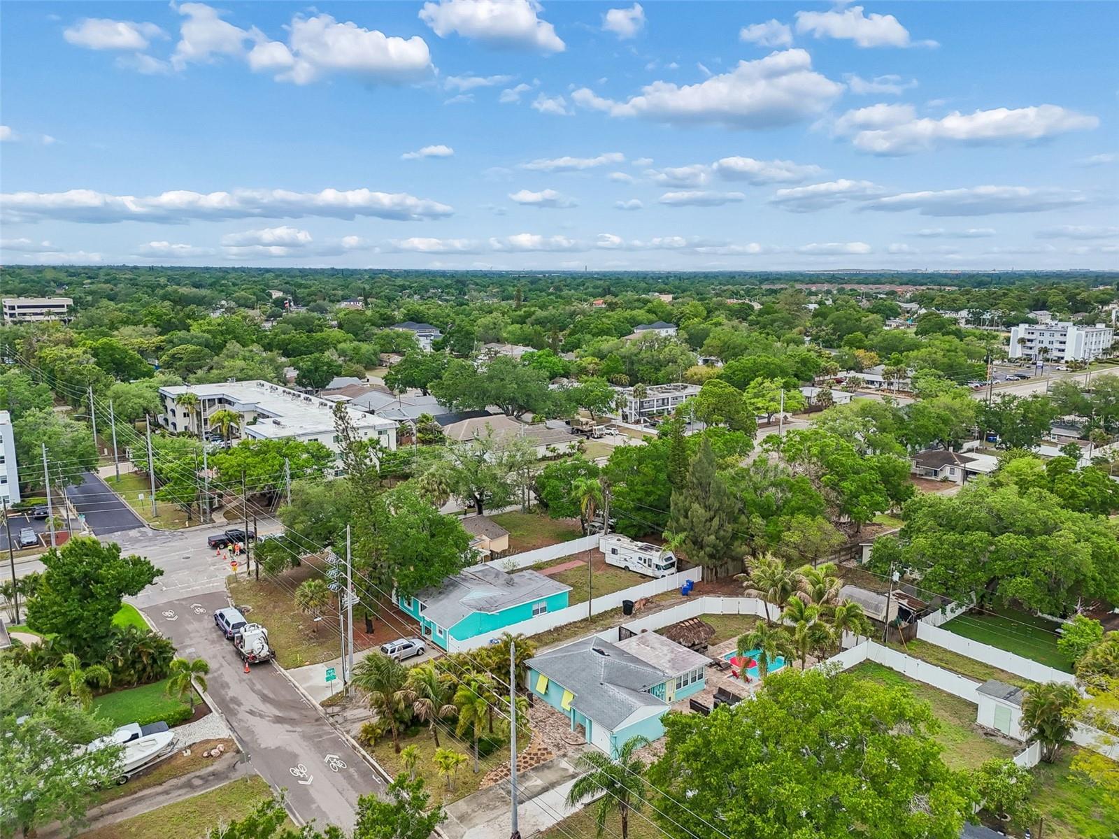 Image 33 of 44 For 117 41st Avenue Ne