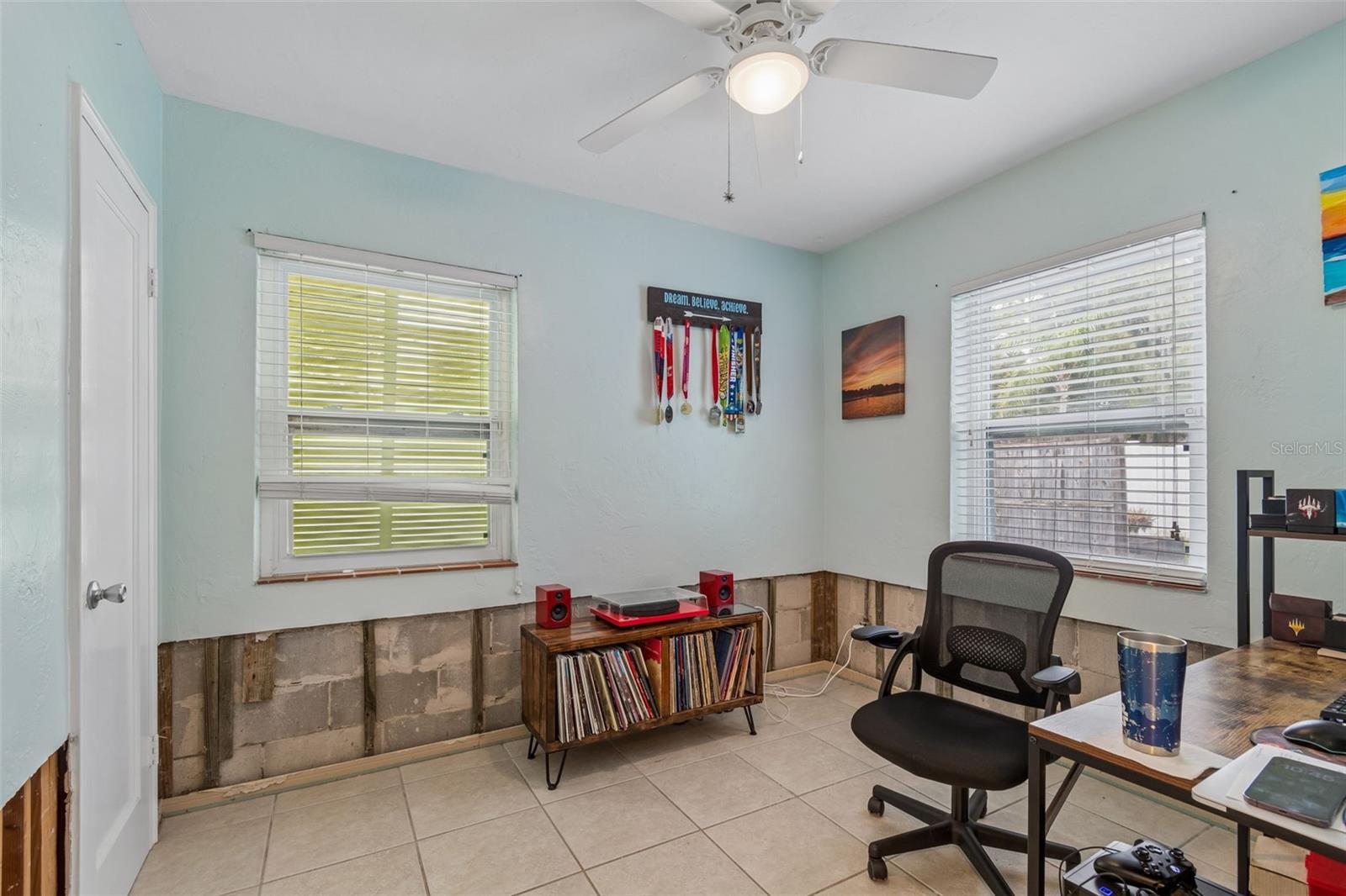 Image 8 of 44 For 117 41st Avenue Ne