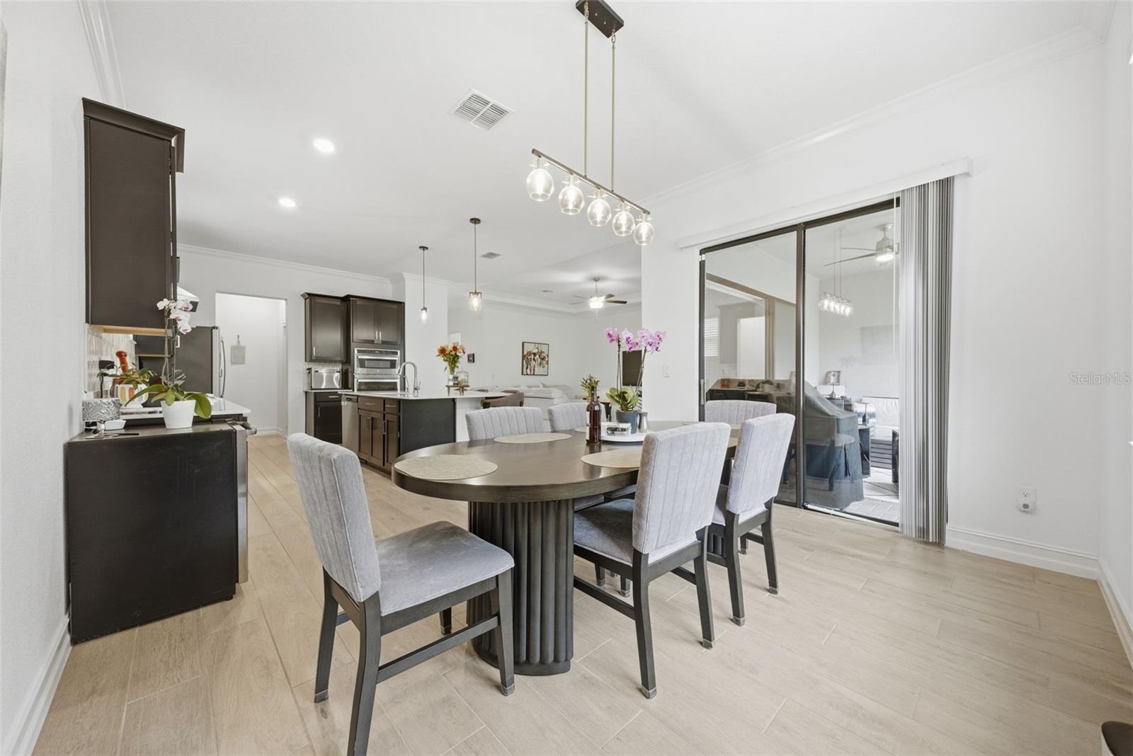 Image 18 of 87 For 9845 Sword Fern Way