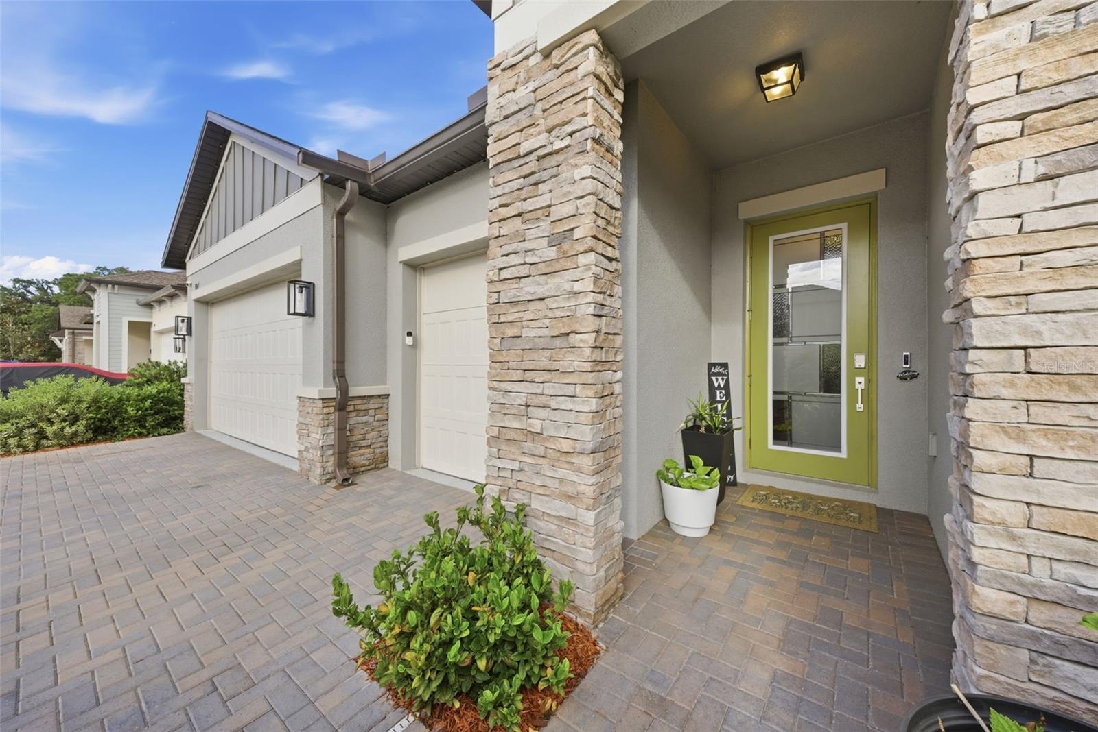 Image 3 of 87 For 9845 Sword Fern Way