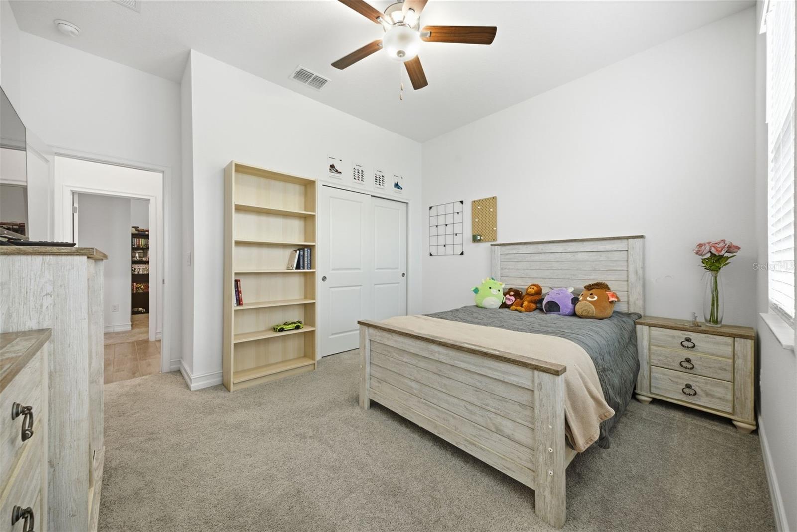 Image 34 of 87 For 9845 Sword Fern Way