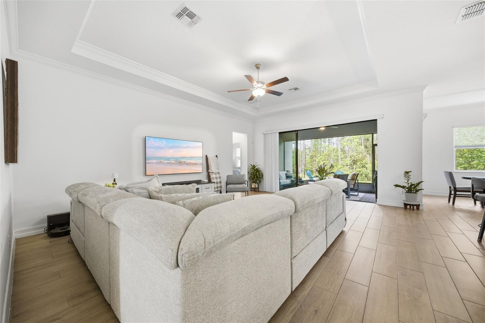 Image 6 of 87 For 9845 Sword Fern Way