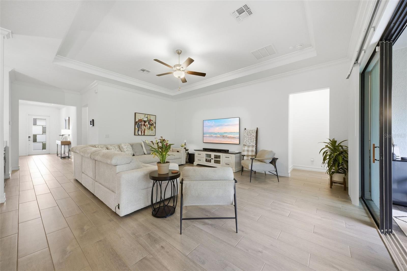 Image 7 of 87 For 9845 Sword Fern Way