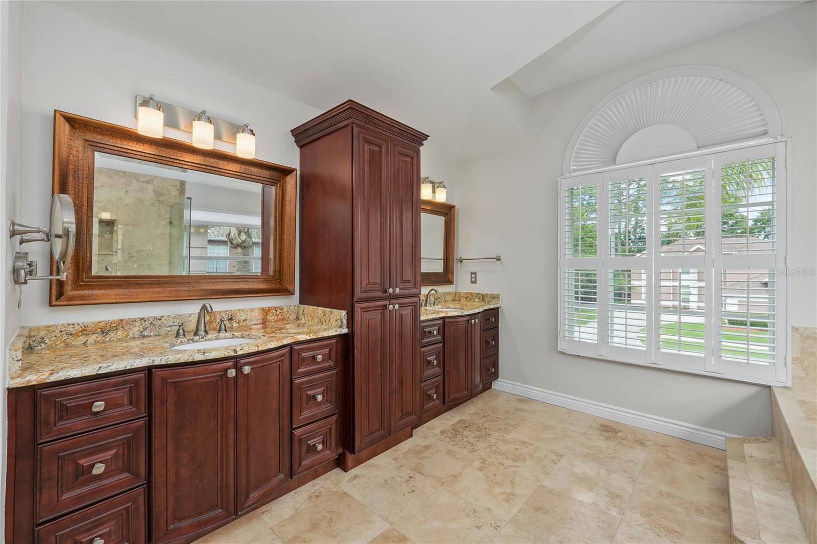 Image 31 of 58 For 15509 Eastbourn Drive