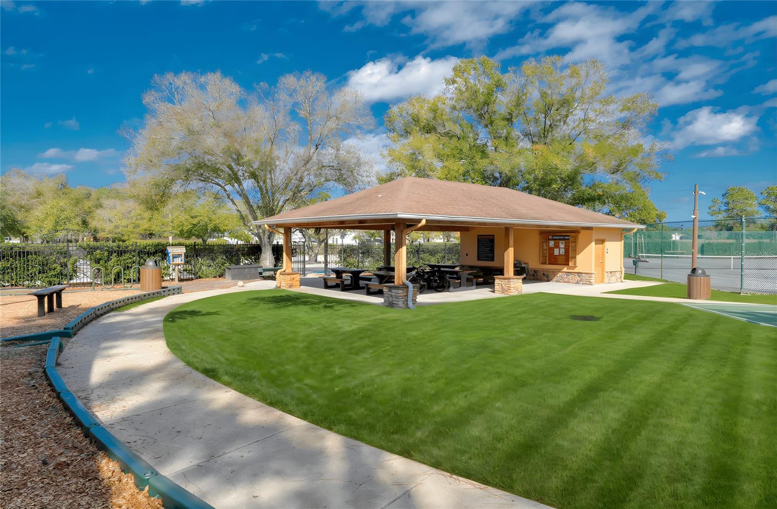 Image 45 of 58 For 15509 Eastbourn Drive