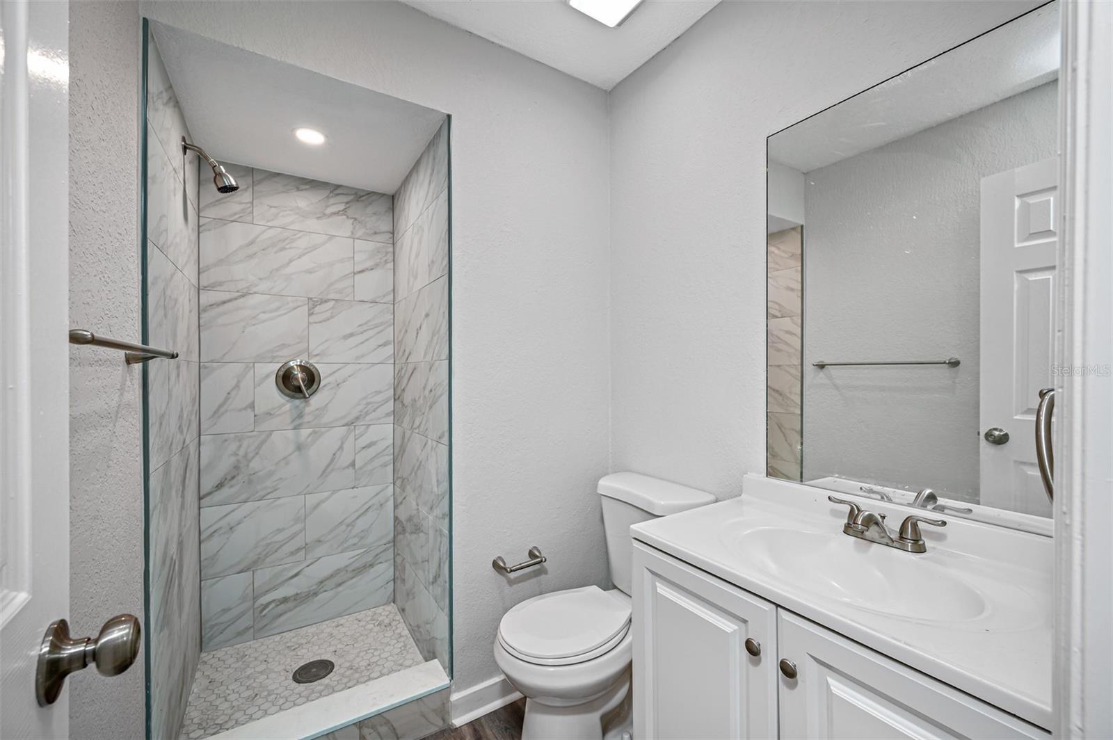 Image 13 of 14 For 501 St. Michaels Way 520