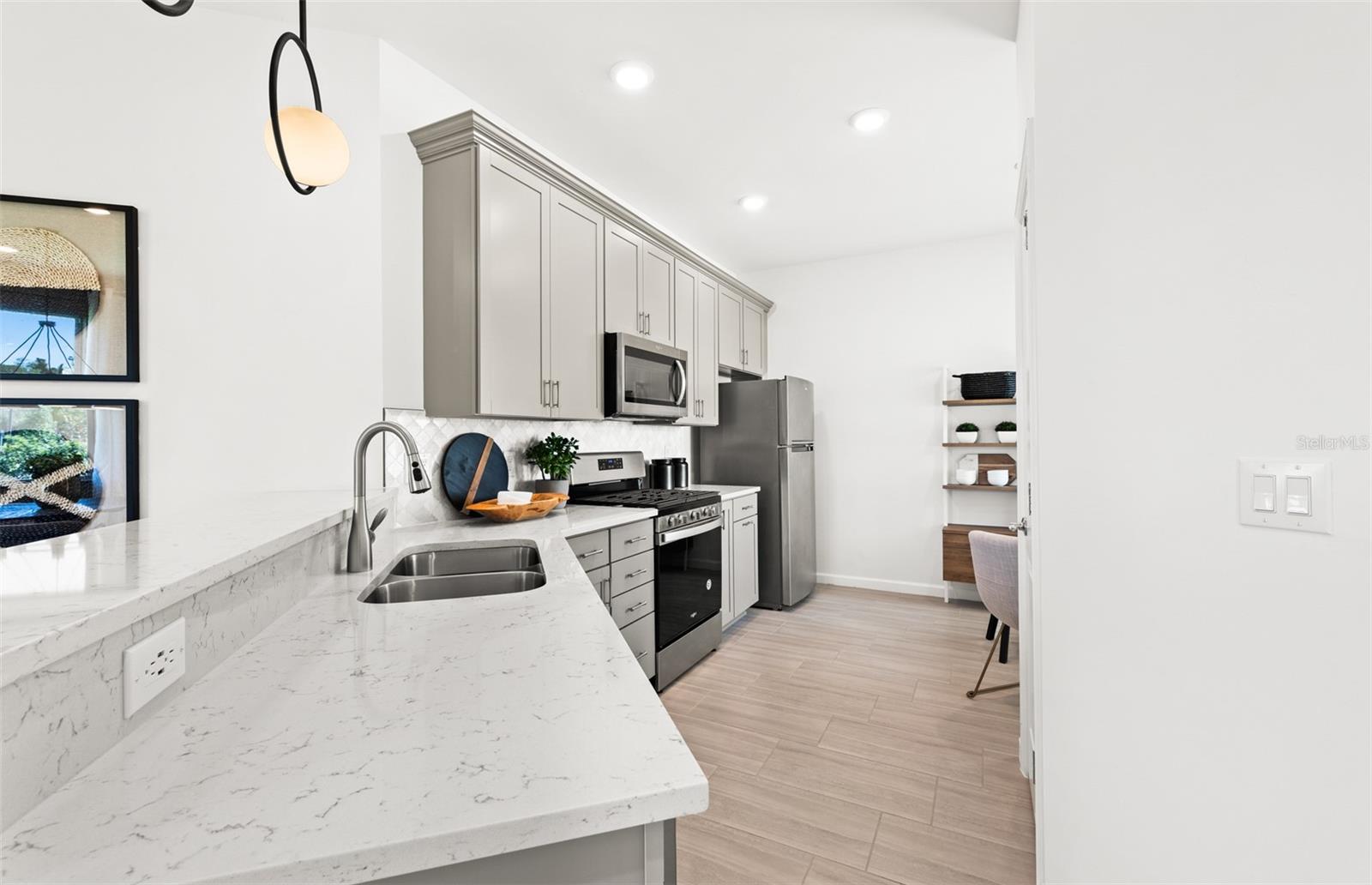 Image 13 of 23 For 29000 Coral Harbour Drive