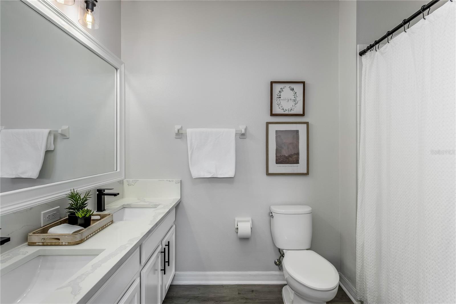 Image 18 of 30 For 14505 Mirabelle Vista Circle