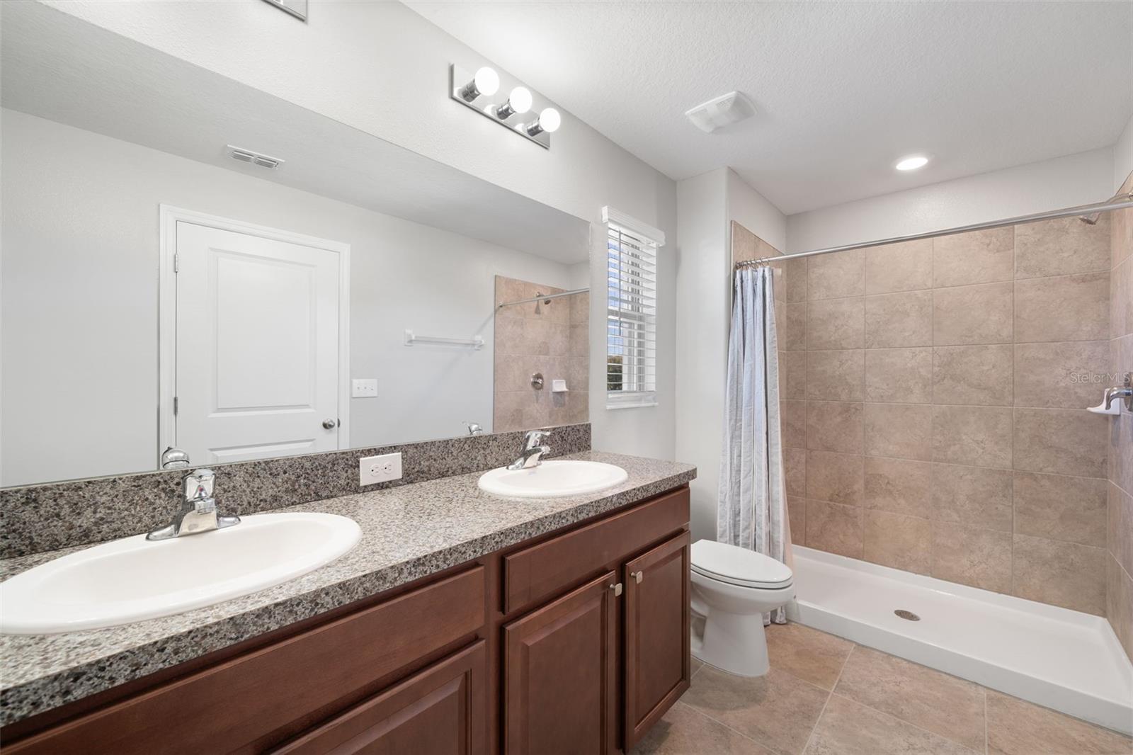 Image 14 of 28 For 7678 Ginger Lily Court