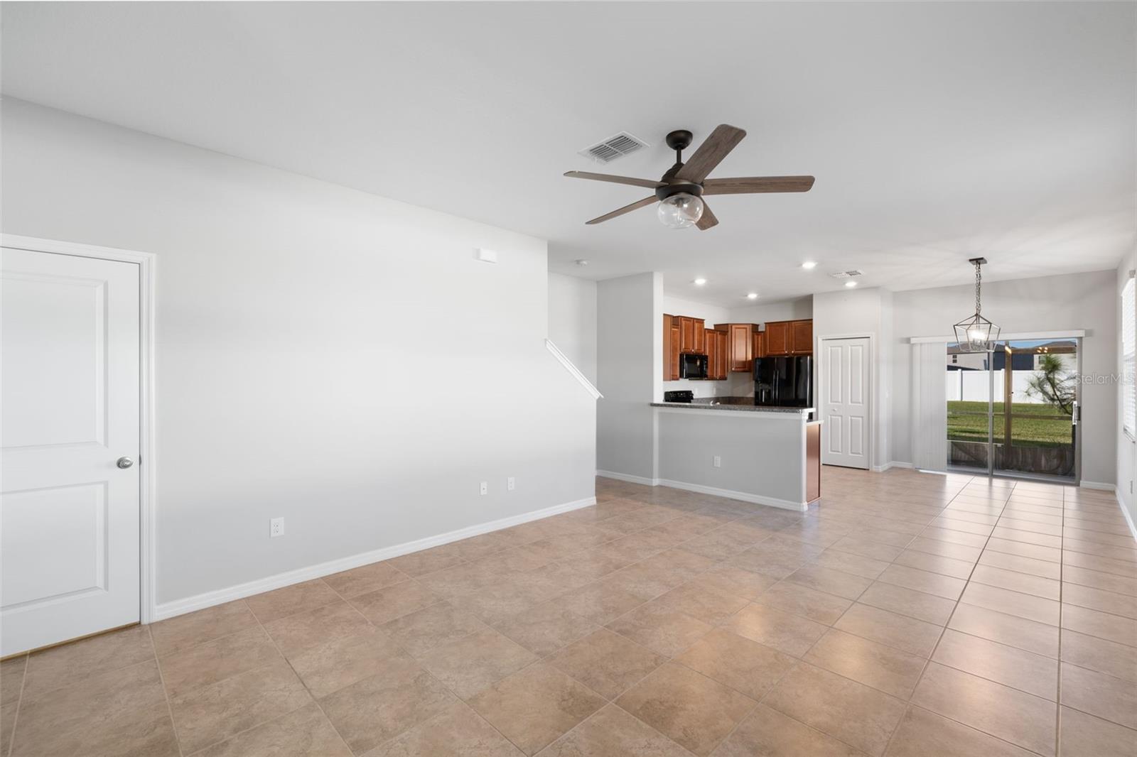 Image 4 of 28 For 7678 Ginger Lily Court