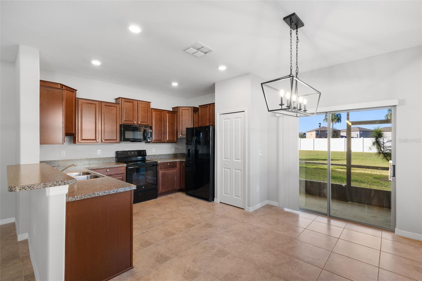 Image 6 of 28 For 7678 Ginger Lily Court