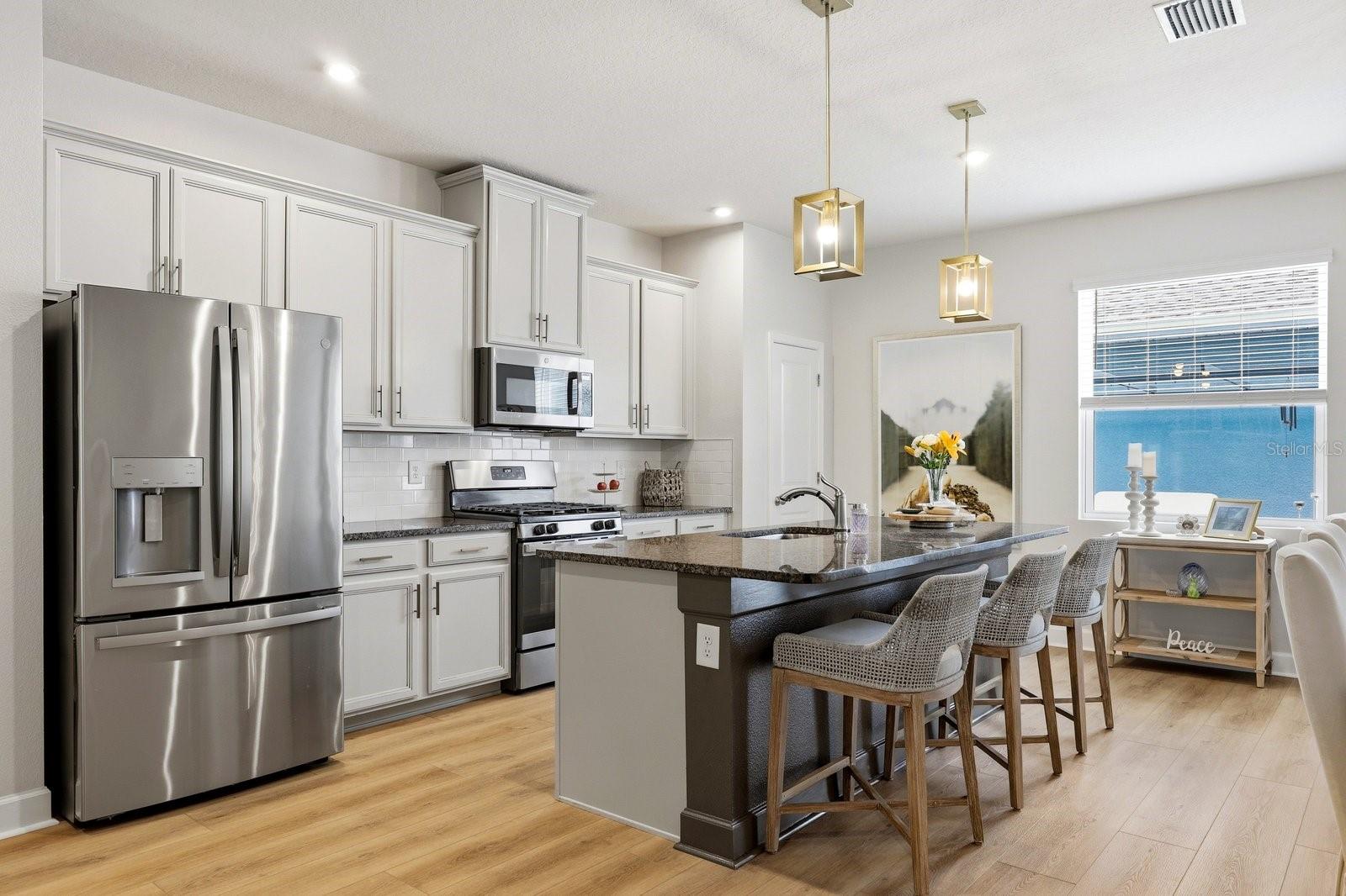 Image 12 of 53 For 14819 Promenade Parkway