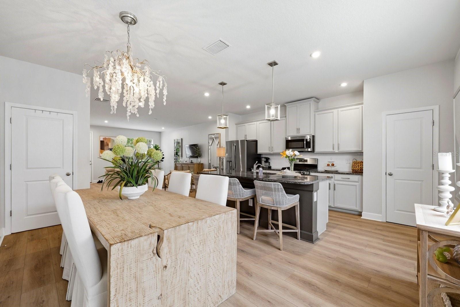 Image 13 of 53 For 14819 Promenade Parkway