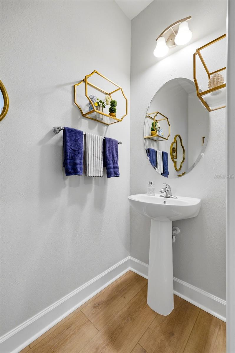 Image 16 of 53 For 14819 Promenade Parkway