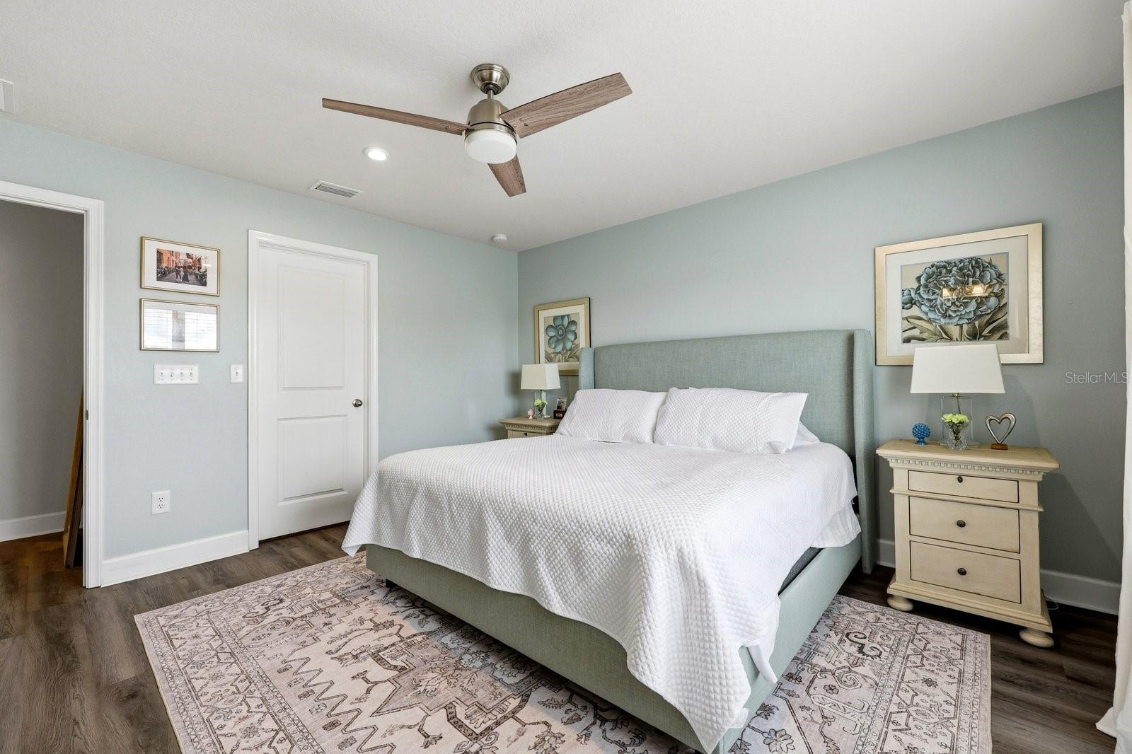 Image 22 of 53 For 14819 Promenade Parkway