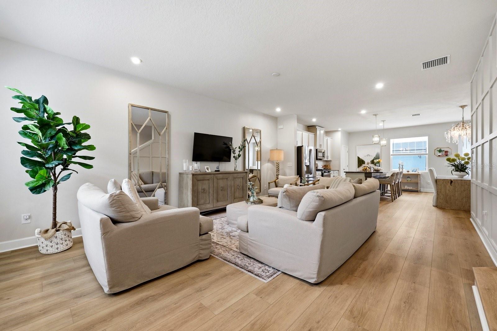 Image 6 of 53 For 14819 Promenade Parkway