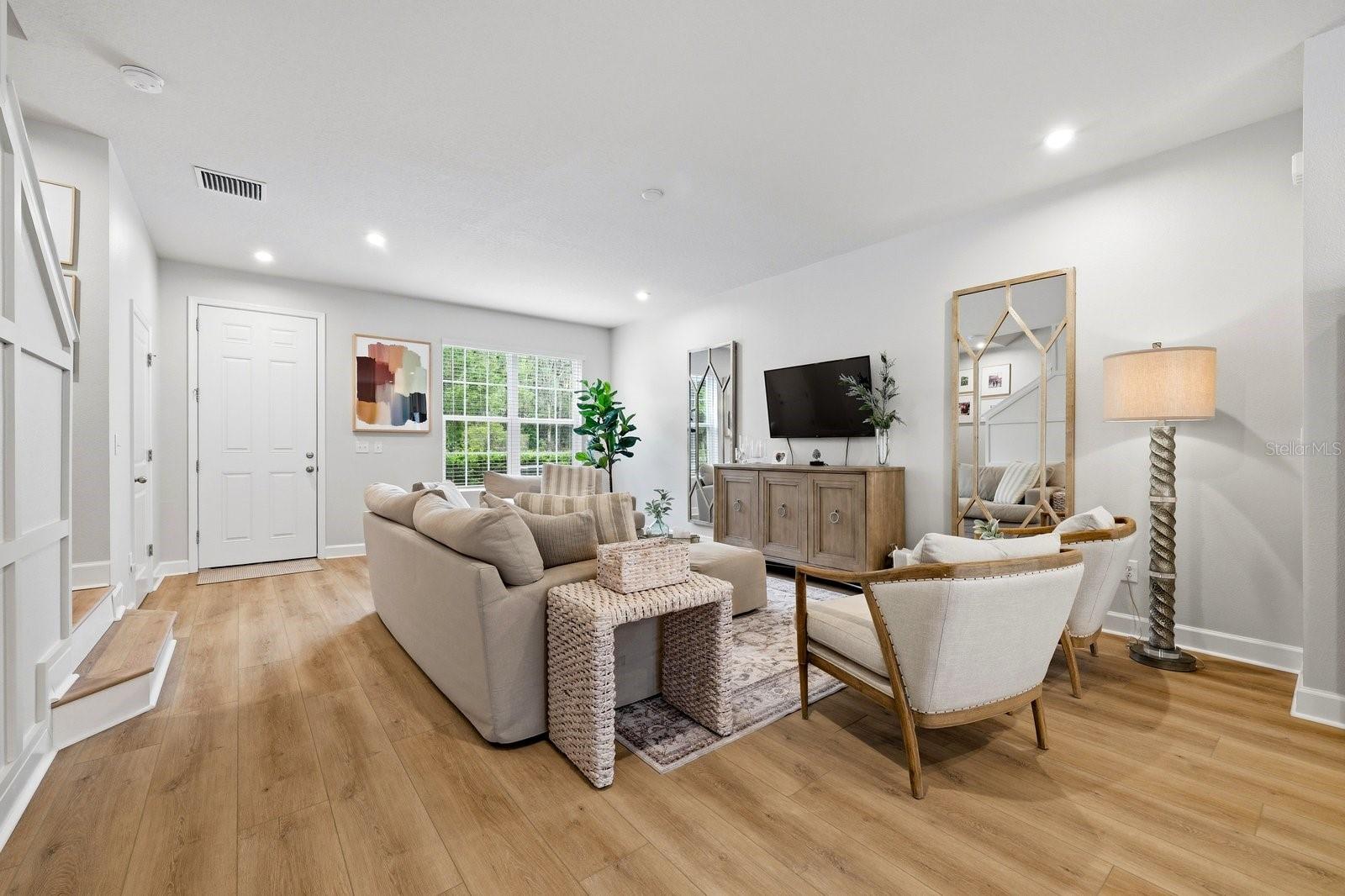 Image 7 of 53 For 14819 Promenade Parkway