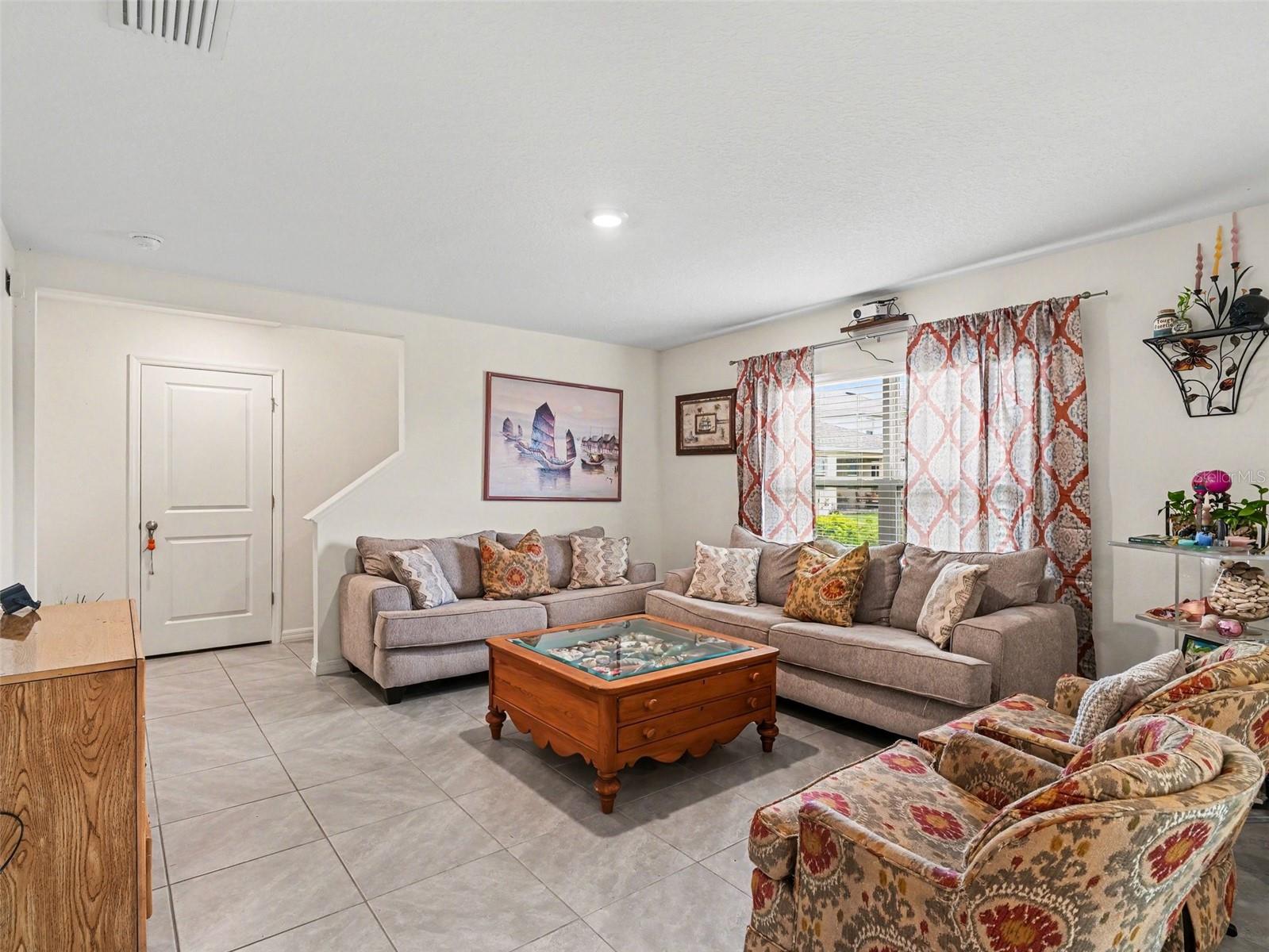 Image 6 of 26 For 4114 Dovetail Lane