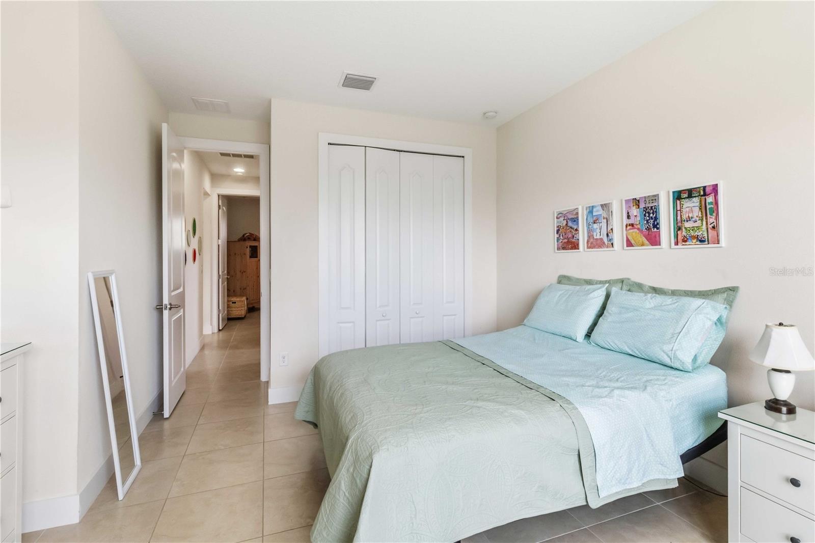 Image 19 of 33 For 834 Birdie Way