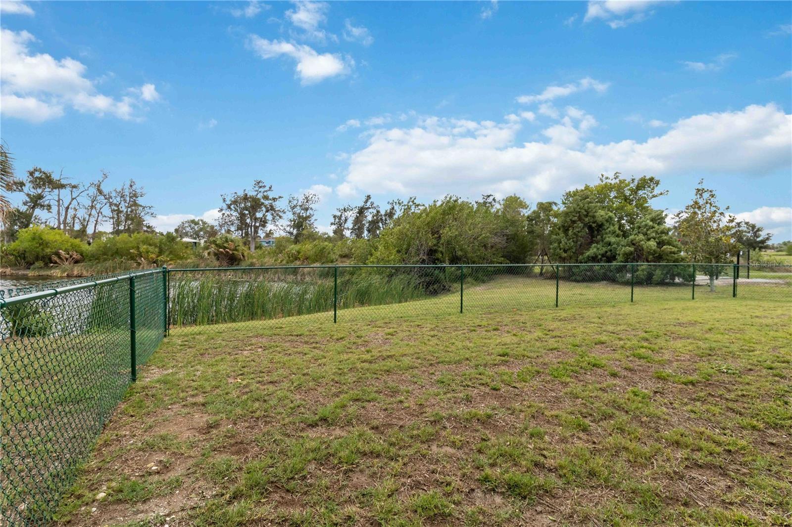 Image 27 of 33 For 834 Birdie Way