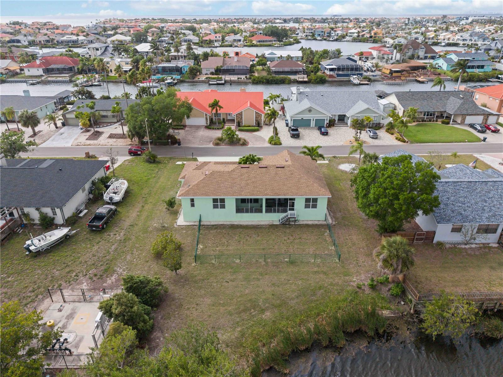 Image 29 of 33 For 834 Birdie Way