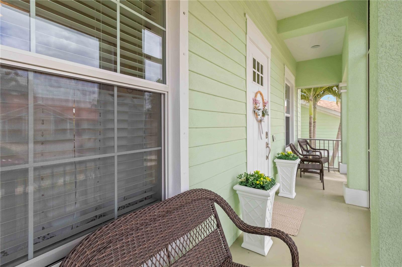 Image 3 of 33 For 834 Birdie Way