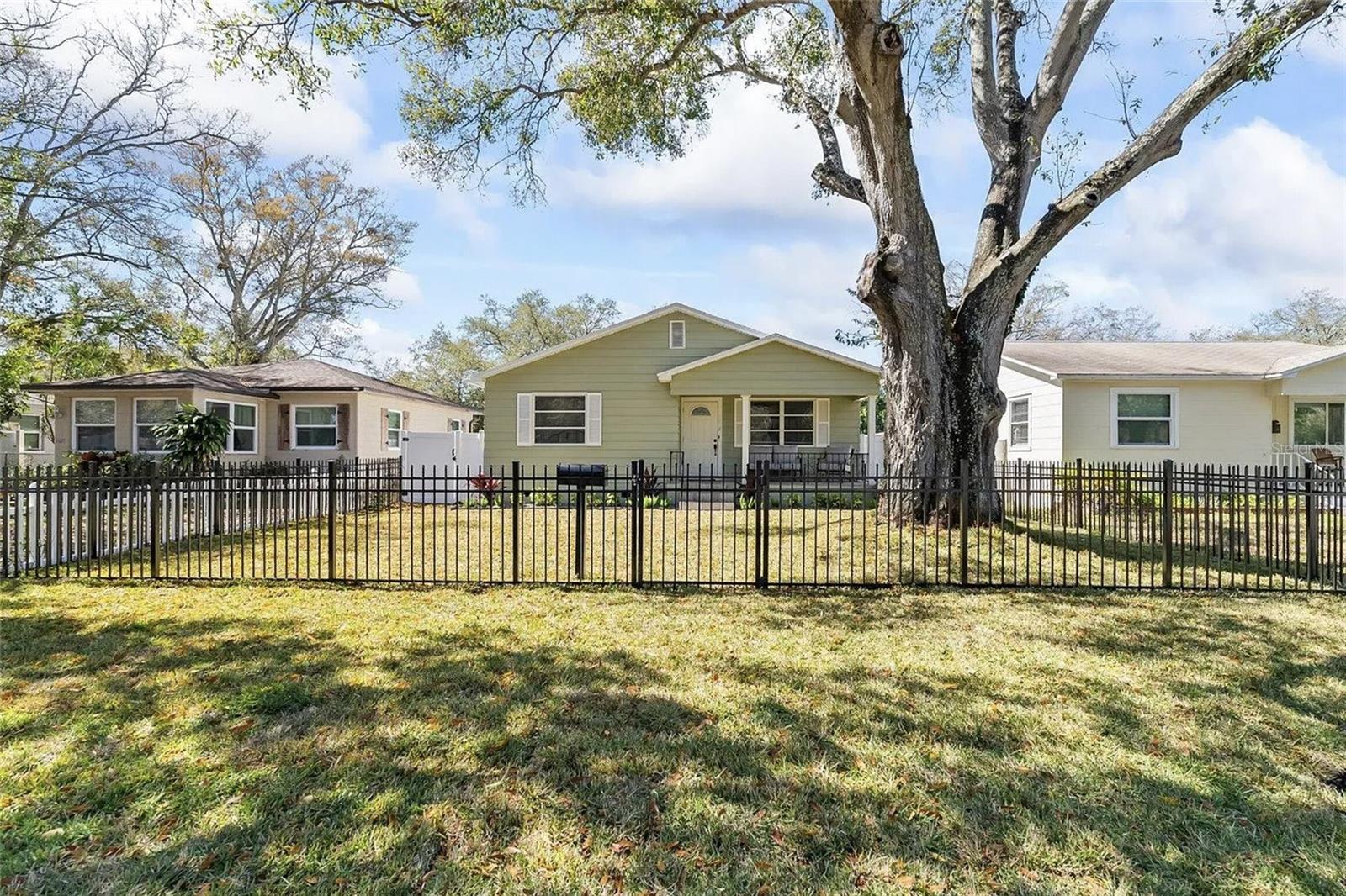 Image 2 of 32 For 4628 Dr Martin Luther King Jr Street N