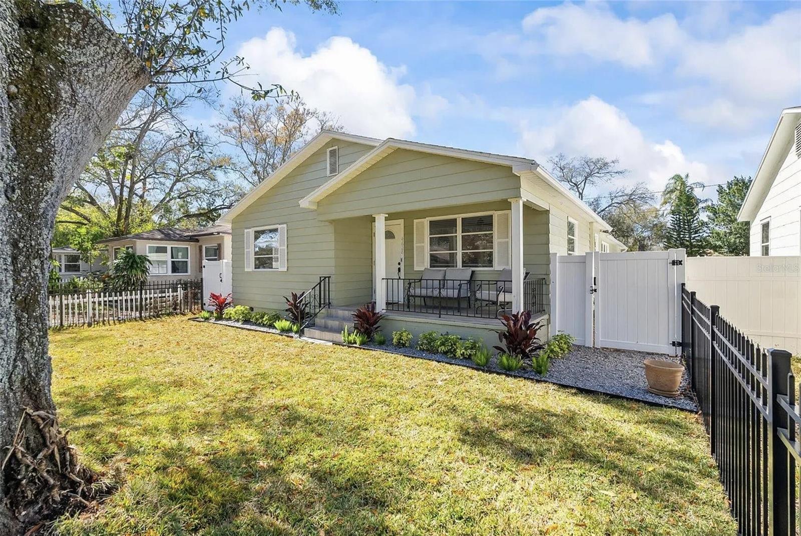 Image 3 of 32 For 4628 Dr Martin Luther King Jr Street N