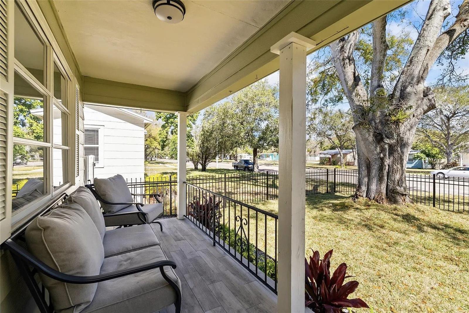 Image 4 of 32 For 4628 Dr Martin Luther King Jr Street N